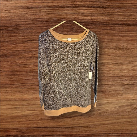 NWT Size medium animal print top - Picture 1 of 3